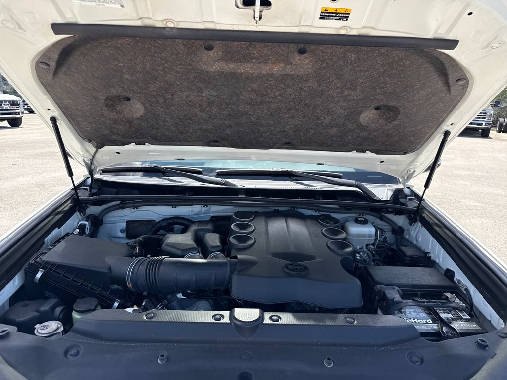 Used 2021 Toyota 4Runner Limited AWD/4WD image 32