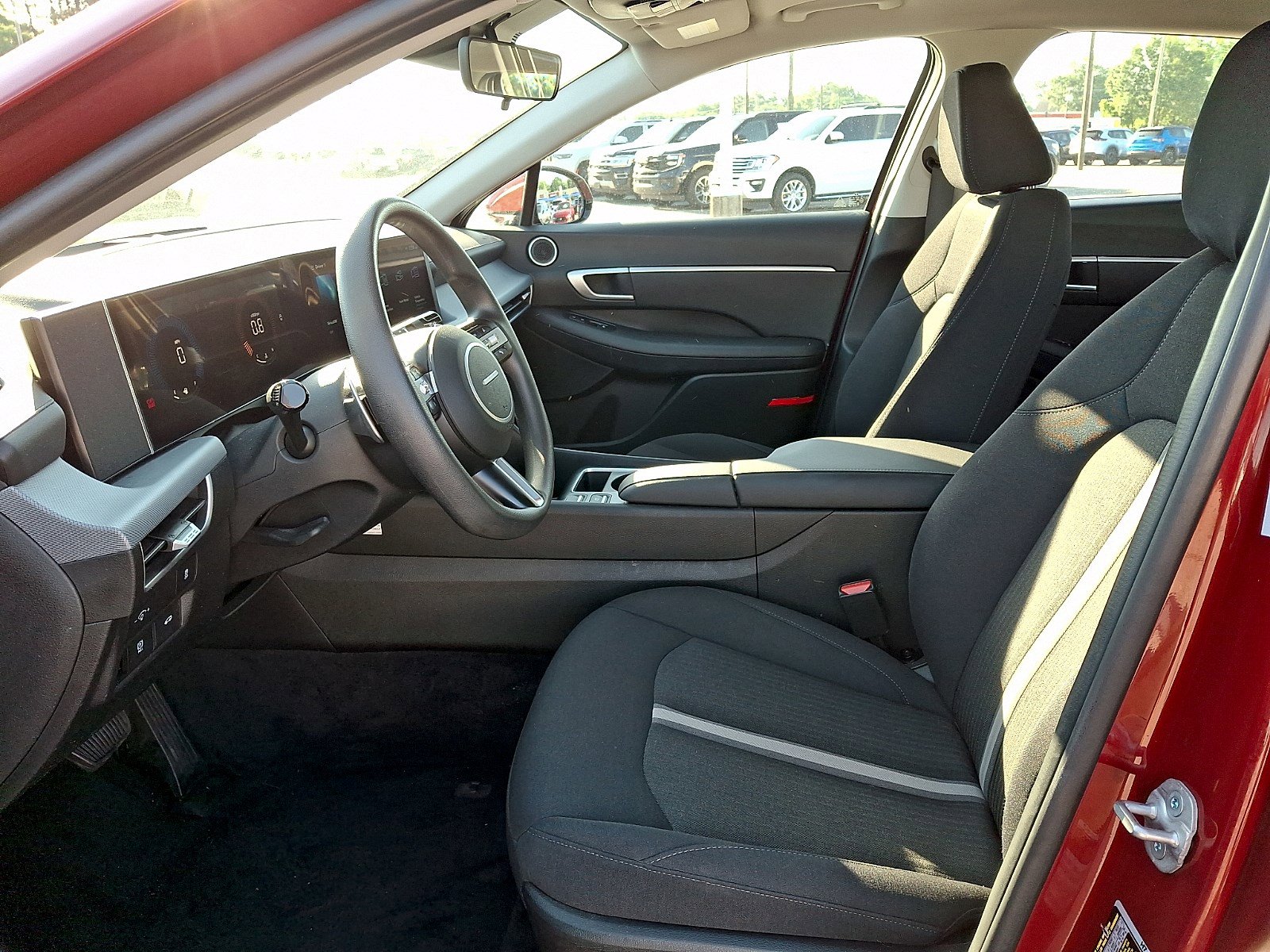 Used 2025 Hyundai Sonata SEL FWD image 12