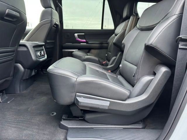 Certified 2025 Ford Expedition Max Platinum w/ Stealth Performance Package image 16