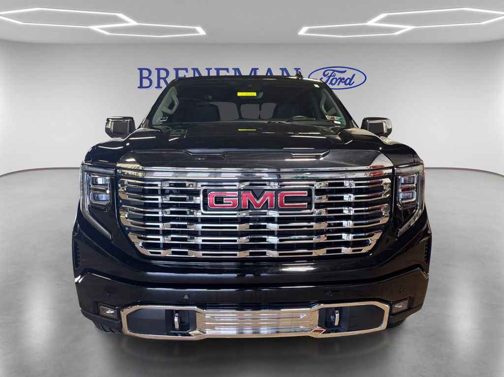 Used 2026 GMC Sierra 1500 Denali AWD/4WD image 2