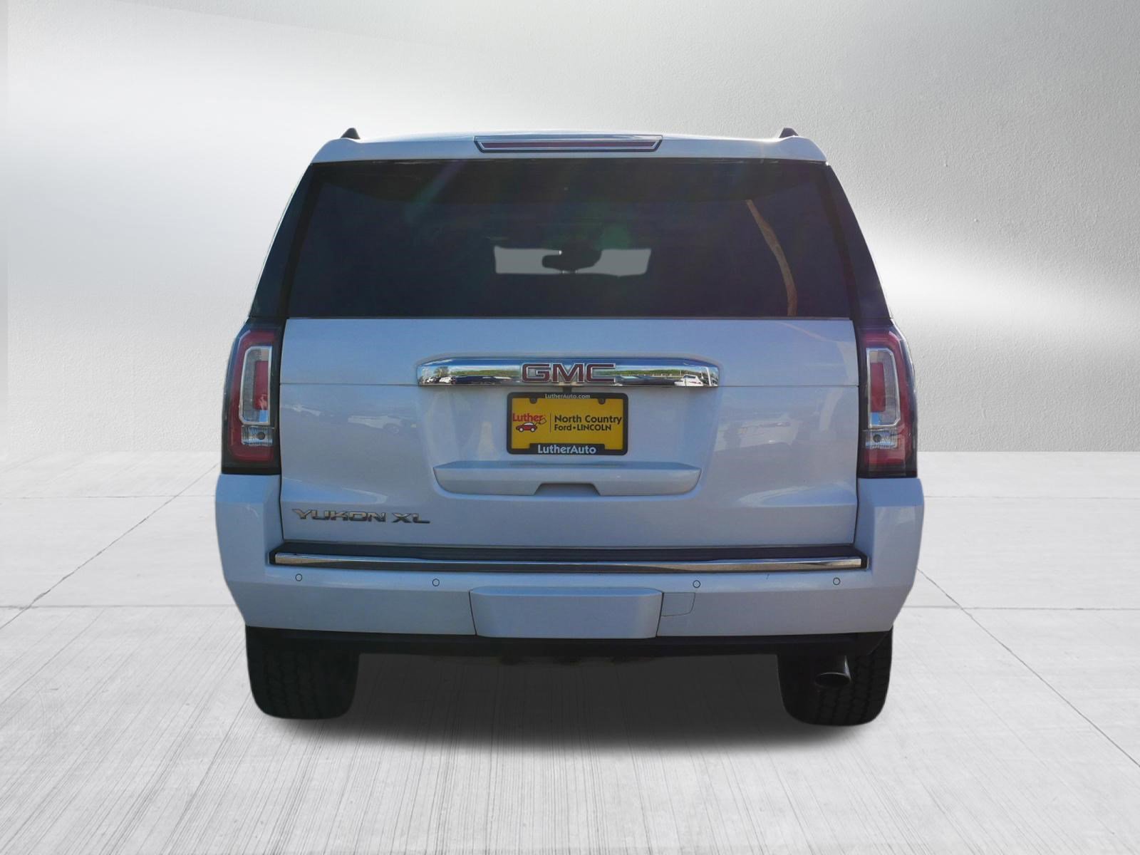 Used 2019 GMC Yukon XL Denali w/ Denali Ultimate Package AWD/4WD image 6