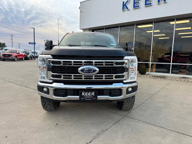 Certified 2025 Ford F350 XLT w/ Tremor Off-Road Package image 3