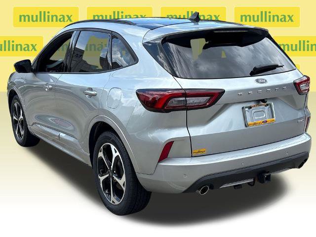 Certified 2023 Ford Escape ST-Line Select w/ Tech Pack #2 AWD/4WD image 9