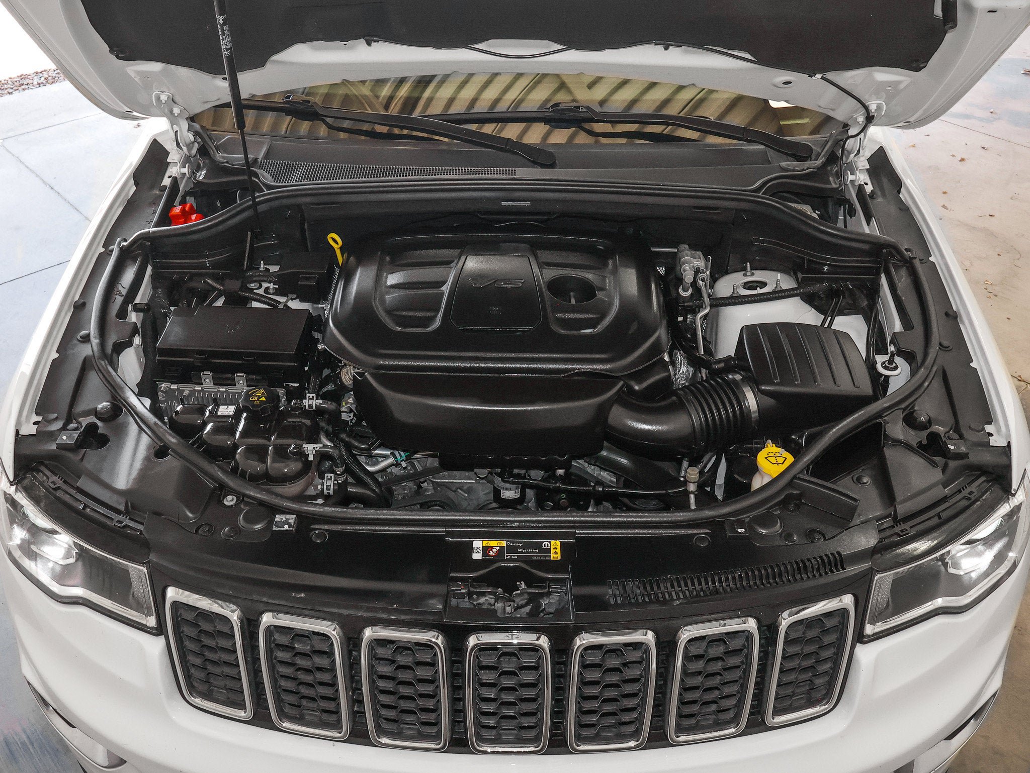 Used 2022 Jeep Grand Cherokee Limited AWD/4WD image 20