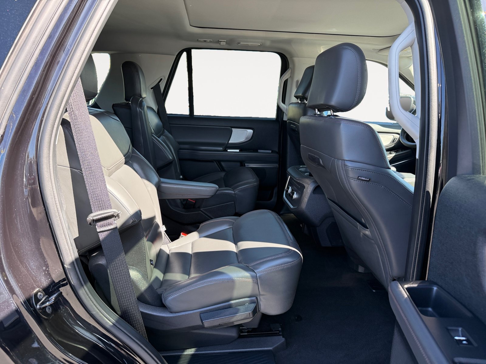 Certified 2025 Ford Expedition Active AWD/4WD image 18