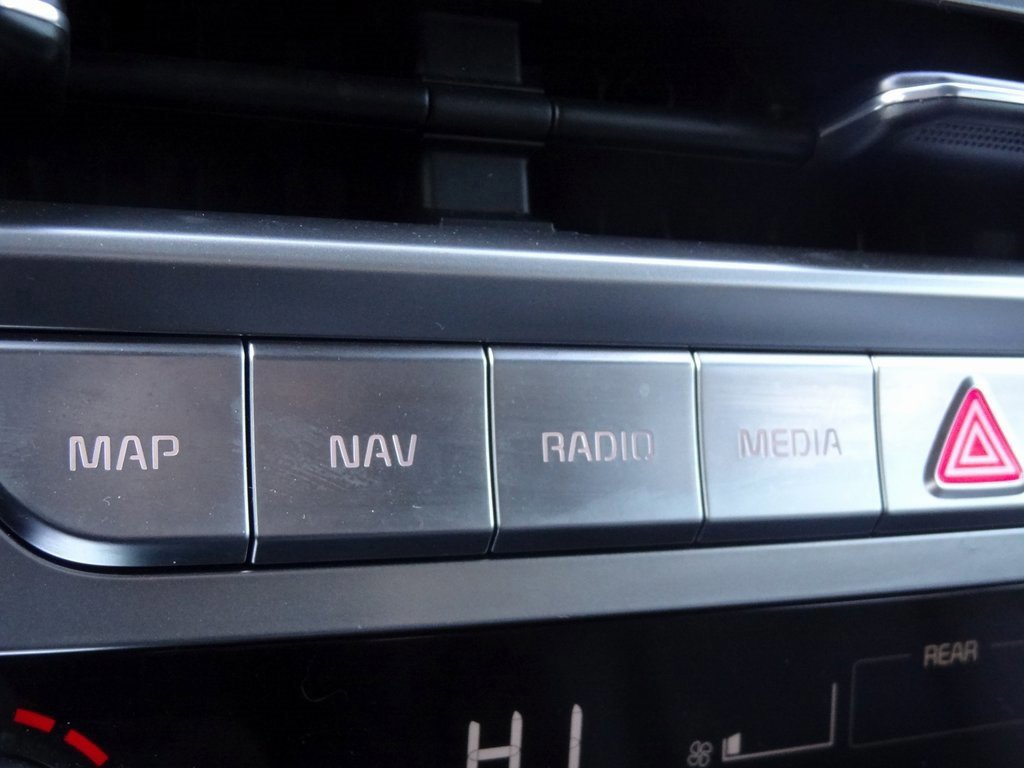 Used 2023 Kia Telluride S image 31