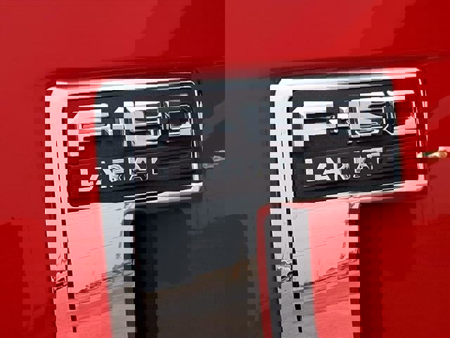 Certified 2021 Ford F150 Lariat w/ Equipment Group 502A High image 24