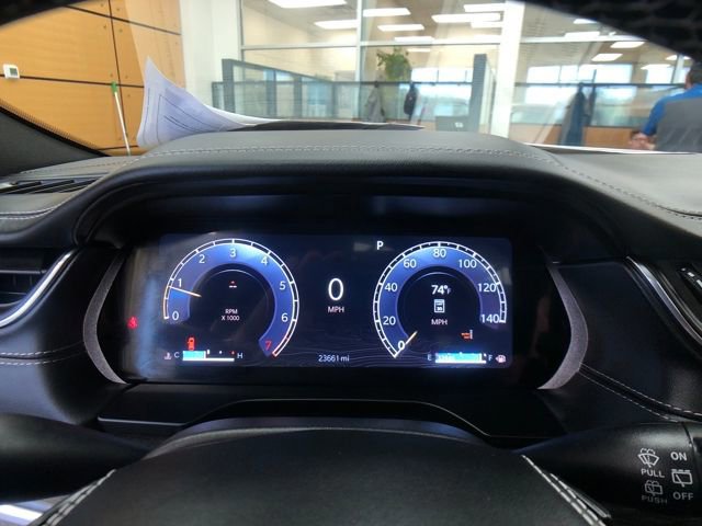 Used 2024 Jeep Grand Cherokee Overland w/ Luxury Tech Group IV image 14