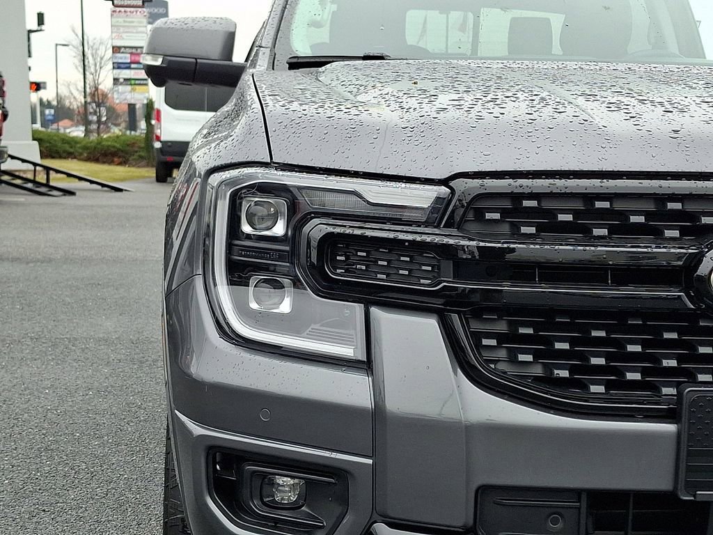 Certified 2025 Ford Ranger Lariat w/ FX4 Off-Road Package image 9