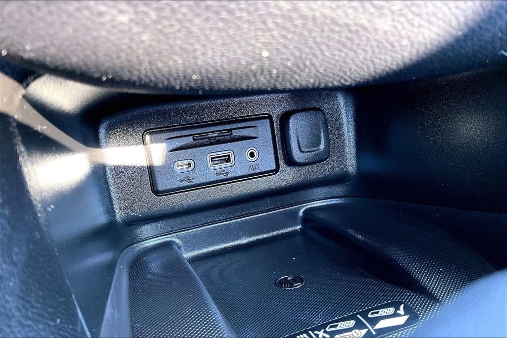 Used 2022 Chevrolet Equinox Premier image 27