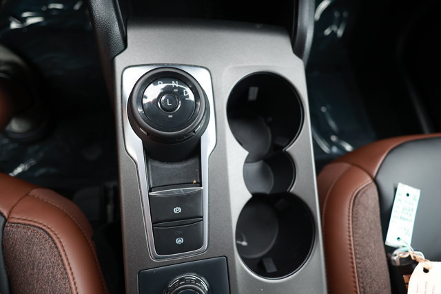 Certified 2025 Ford Bronco Sport Outer Banks w/ Outer Banks Tech Package+ AWD/4WD image 18