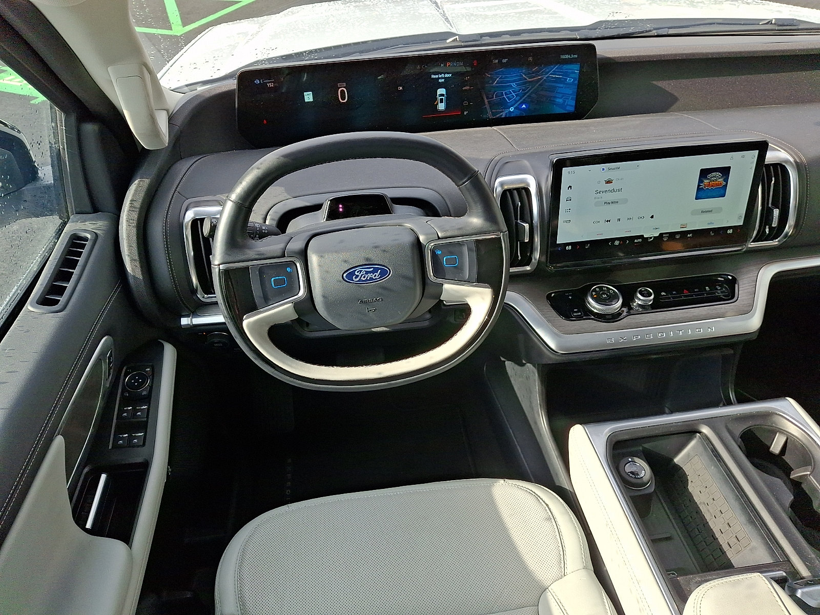Certified 2025 Ford Expedition Platinum AWD/4WD image 13
