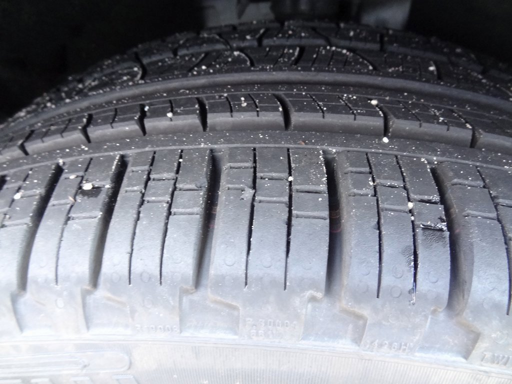 Certified 2018 Ford Edge Sport w/ Equipment Group 401A image 16