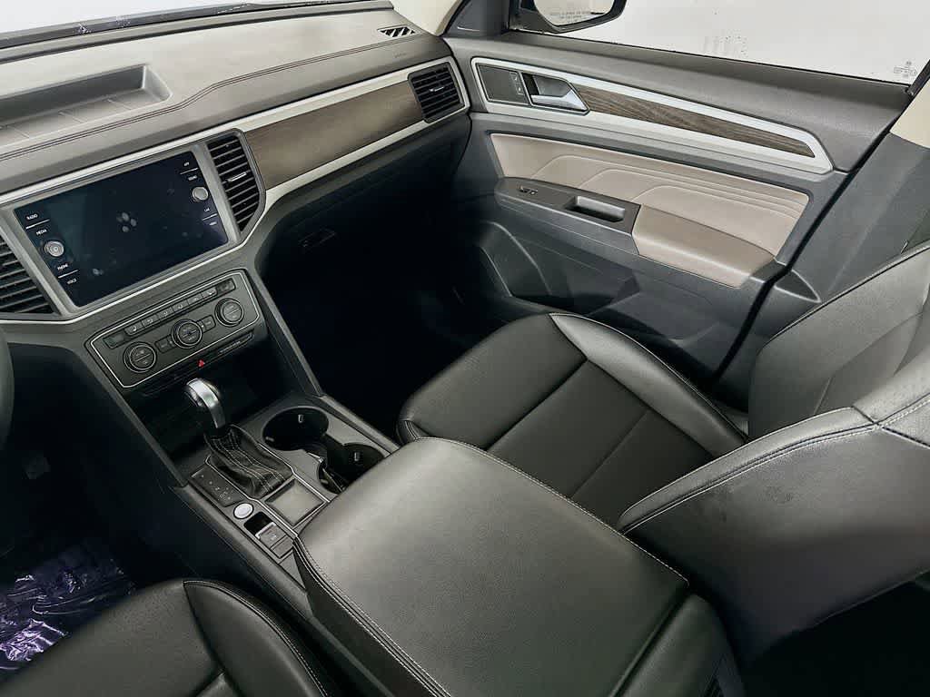 Used 2021 Volkswagen Atlas SE w/ Panoramic Sunroof Package FWD image 10
