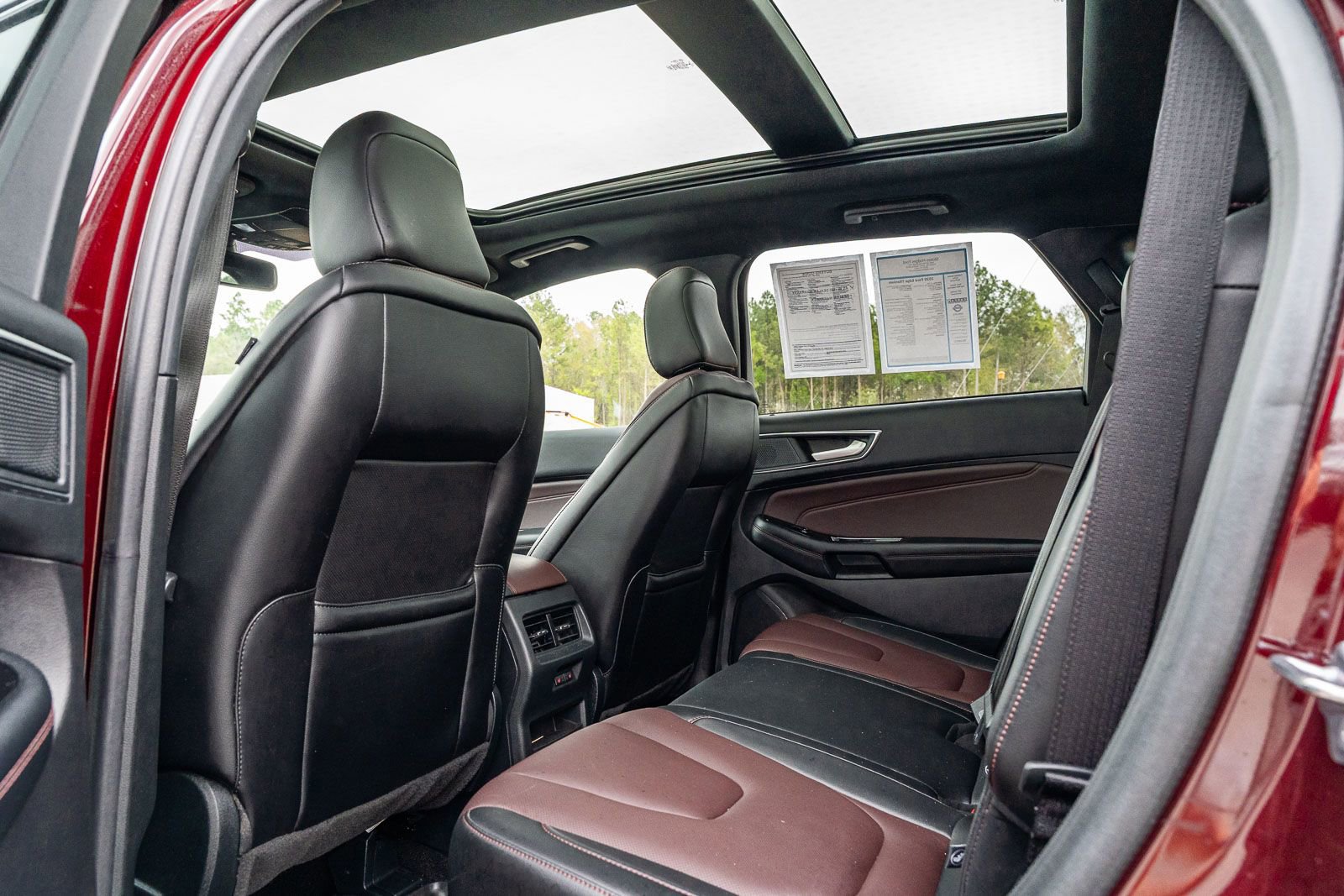 Certified 2020 Ford Edge Titanium w/ Equipment Group 301A image 18