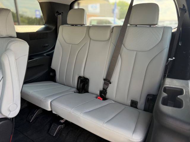 Used 2025 Hyundai Palisade SEL AWD/4WD image 17