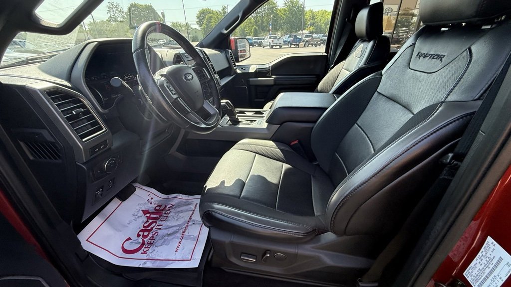 Certified 2020 Ford F150 Raptor w/ Equipment Group 802A Luxury image 4