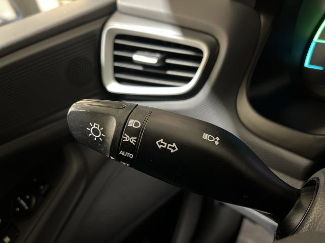 Used 2018 Hyundai Ioniq Blue image 17