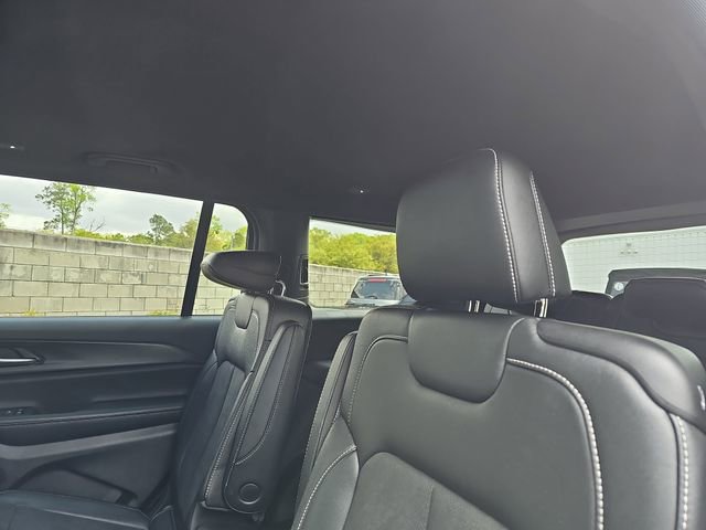 Used 2024 Jeep Grand Cherokee L Altitude AWD/4WD image 16