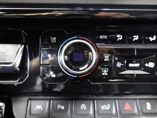 Used 2024 GMC Sierra 1500 AT4 w/ AT4 Premium Package AWD/4WD image 18