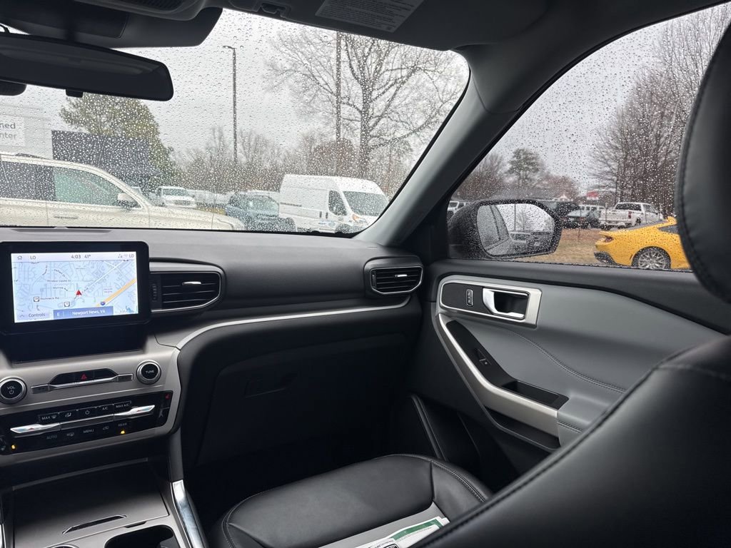 Certified 2022 Ford Explorer XLT w/ Equipment Group 202A image 12