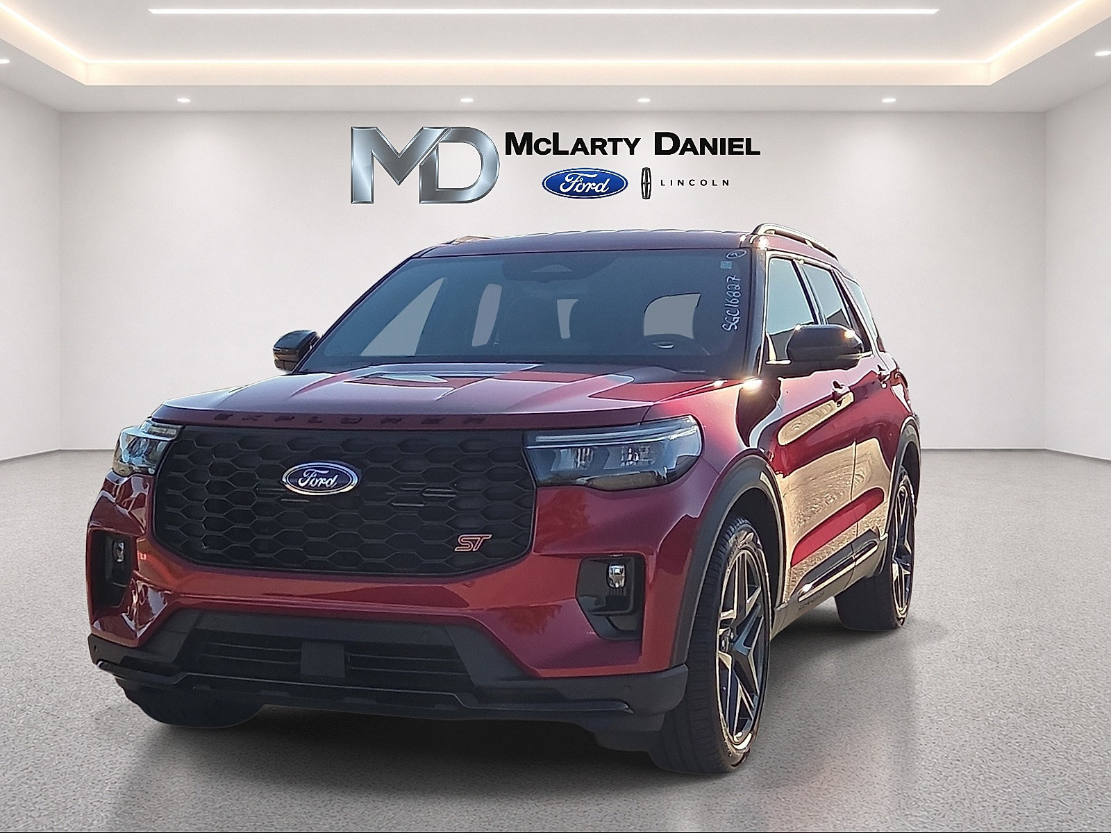 Certified 2025 Ford Explorer ST AWD/4WD image 2
