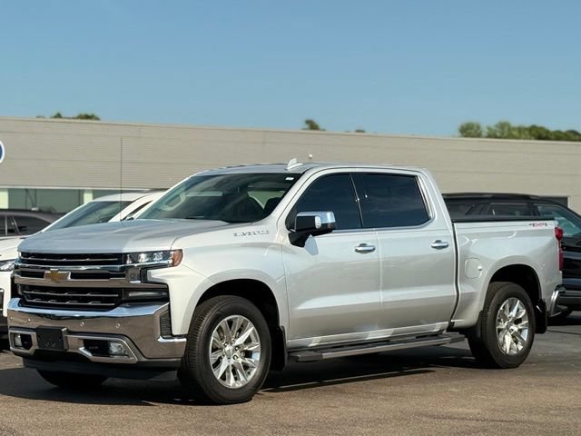 Used 2020 Chevrolet Silverado 1500 LTZ w/ LTZ Premium Package AWD/4WD image 35