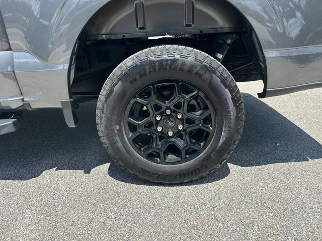 Certified 2024 Ford F150 XLT w/ XLT Black Appearance Package AWD/4WD image 31