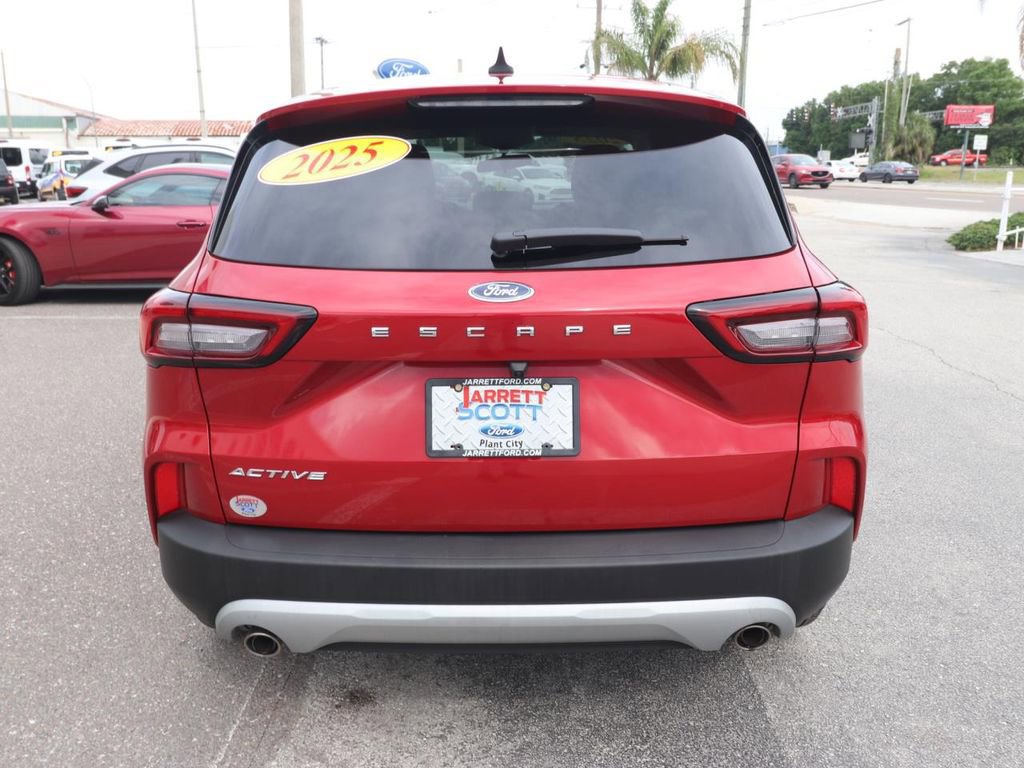 Certified 2025 Ford Escape Active image 4