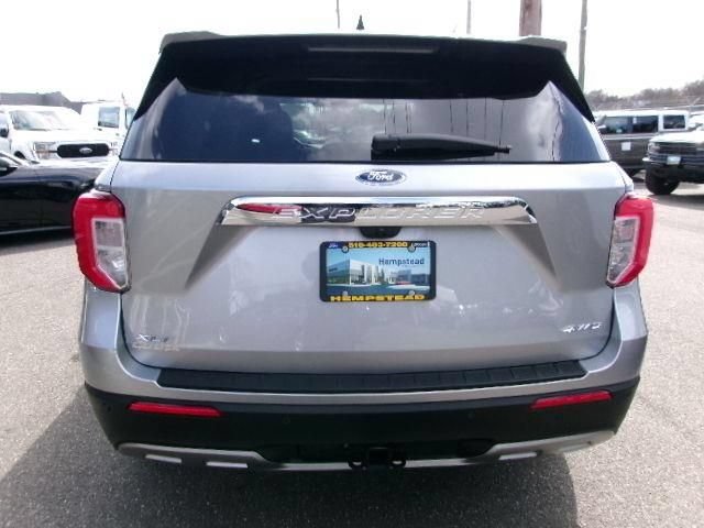 Certified 2024 Ford Explorer XLT w/ Equipment Group 202A AWD/4WD image 7
