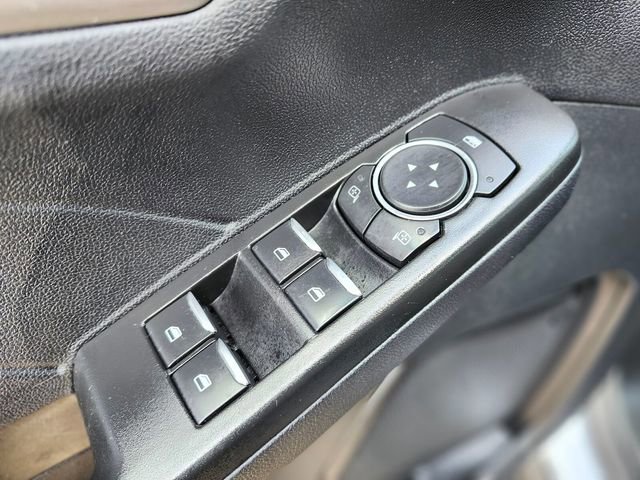 Certified 2022 Ford Escape SE w/ Cold Weather Package image 17