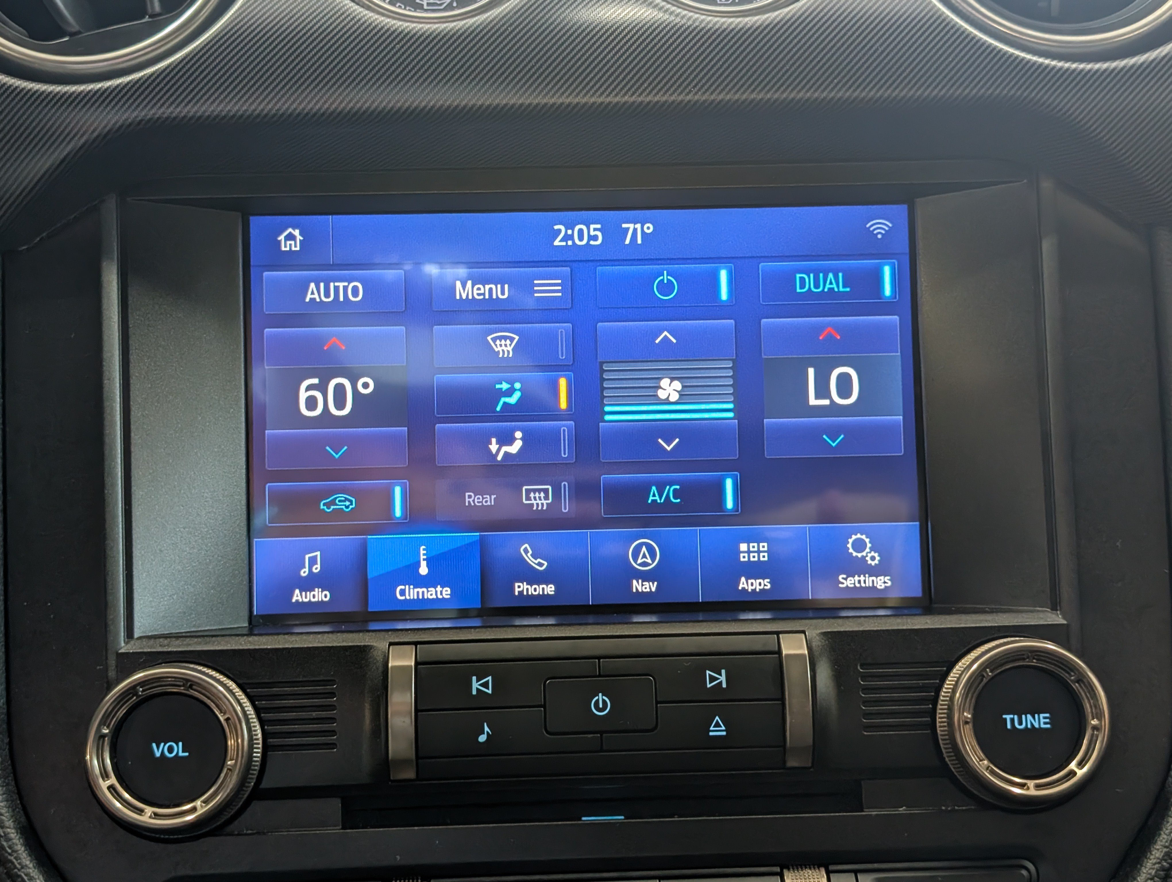 Certified 2021 Ford Mustang Shelby GT500 w/ Technology Package RWD image 23