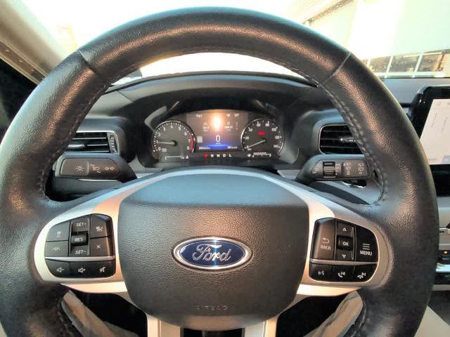 Certified 2023 Ford Explorer XLT w/ Equipment Group 202A image 16