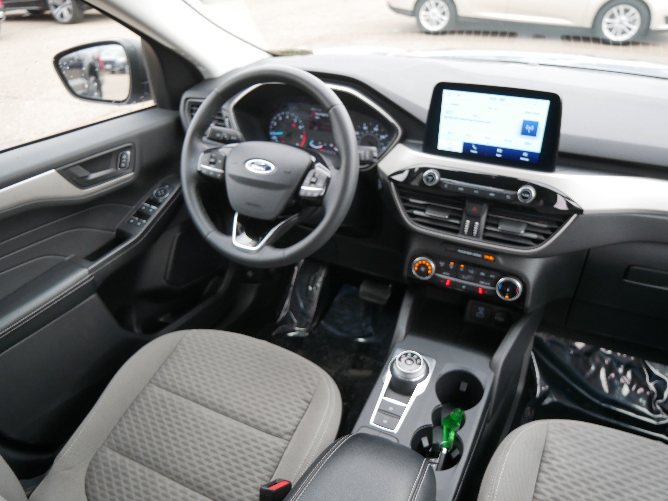 Certified 2022 Ford Escape SE w/ Cold Weather Package image 9