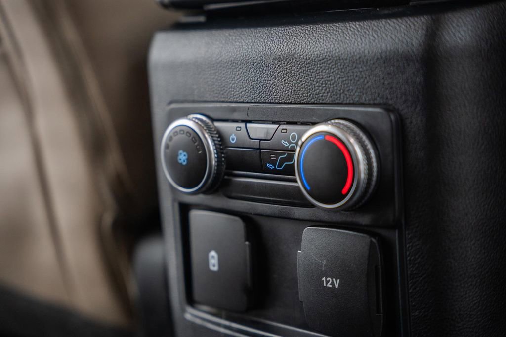 Certified 2021 Ford Explorer XLT w/ Equipment Group 202A image 35