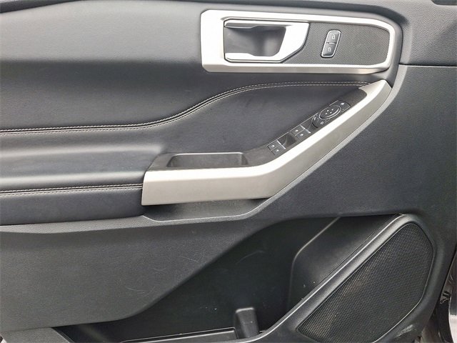 Certified 2022 Ford Explorer XLT w/ Equipment Group 202A image 13