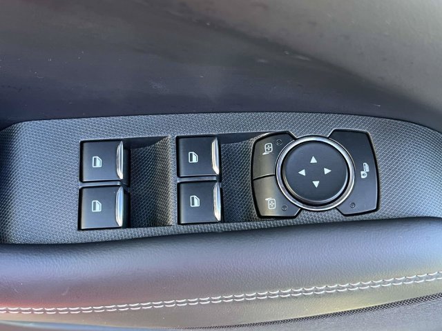 Certified 2025 Ford Mustang Mach-E Select RWD image 18