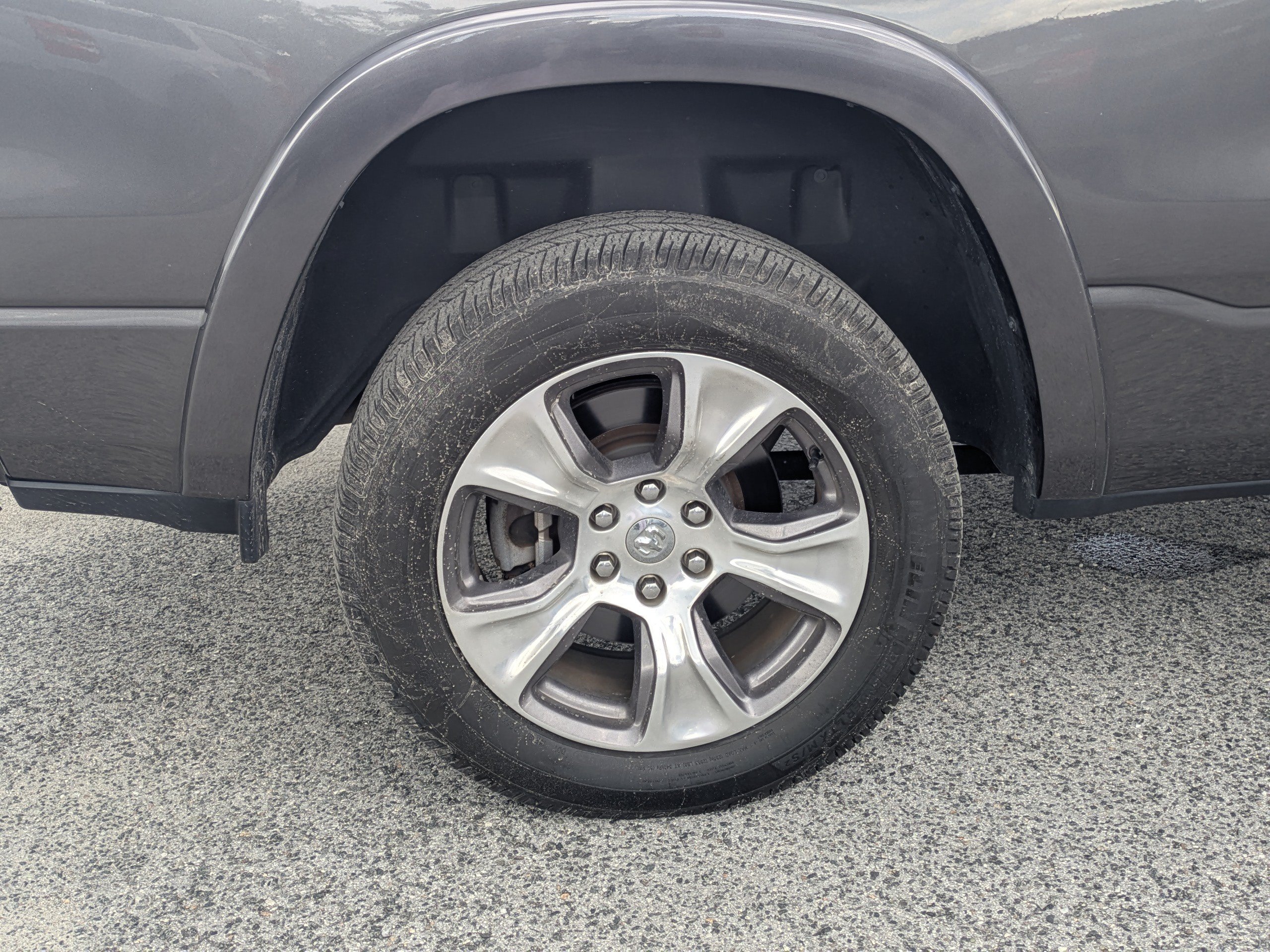 Used 2021 RAM 1500 Laramie AWD/4WD image 11