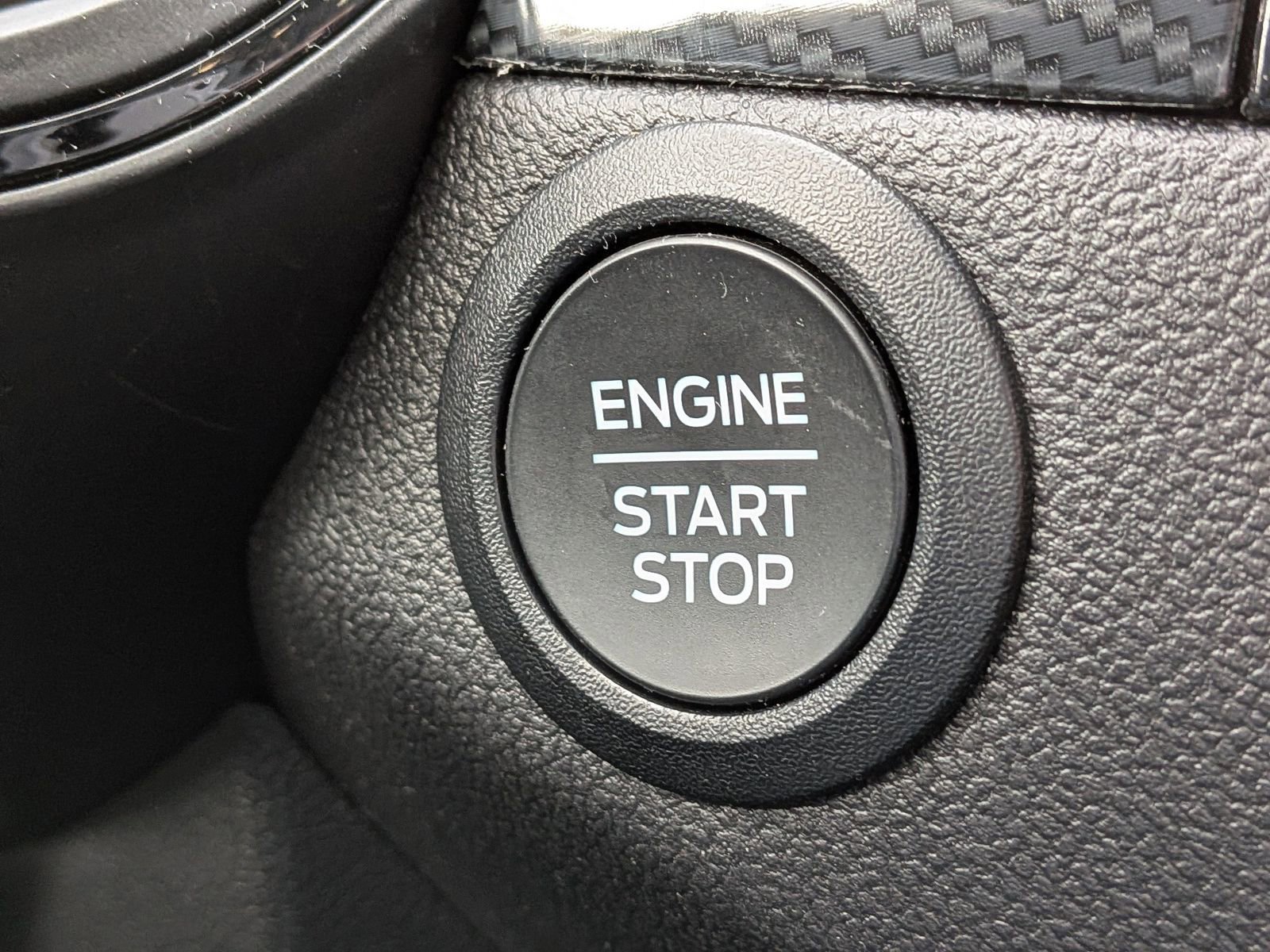 Certified 2025 Ford Escape ST-Line w/ Equipment Group 301A image 28