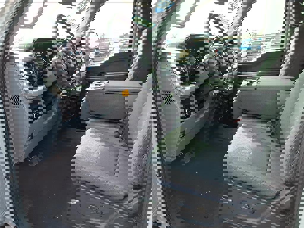 Certified 2025 Ford F250 XLT image 11