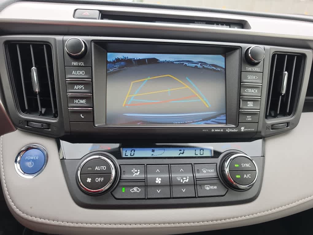 Used 2018 Toyota RAV4 Limited AWD/4WD image 22