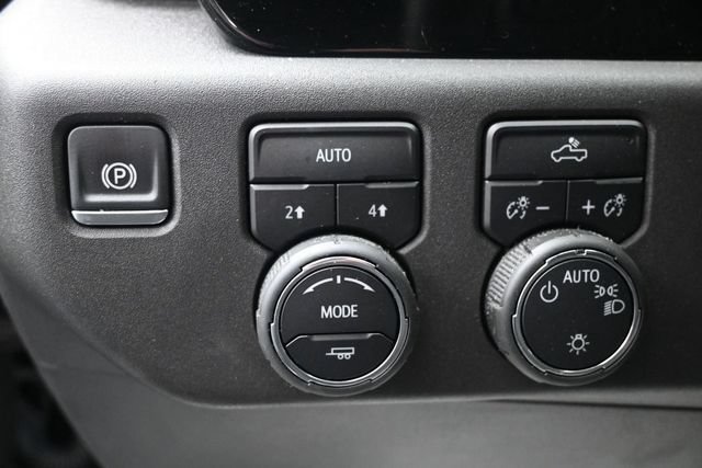 Used 2024 Chevrolet Silverado 1500 LT AWD/4WD image 8