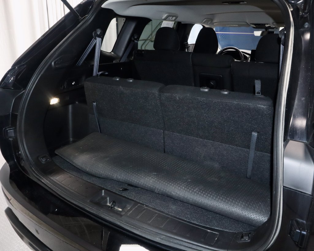 Used 2025 Mitsubishi Outlander ES AWD/4WD image 13