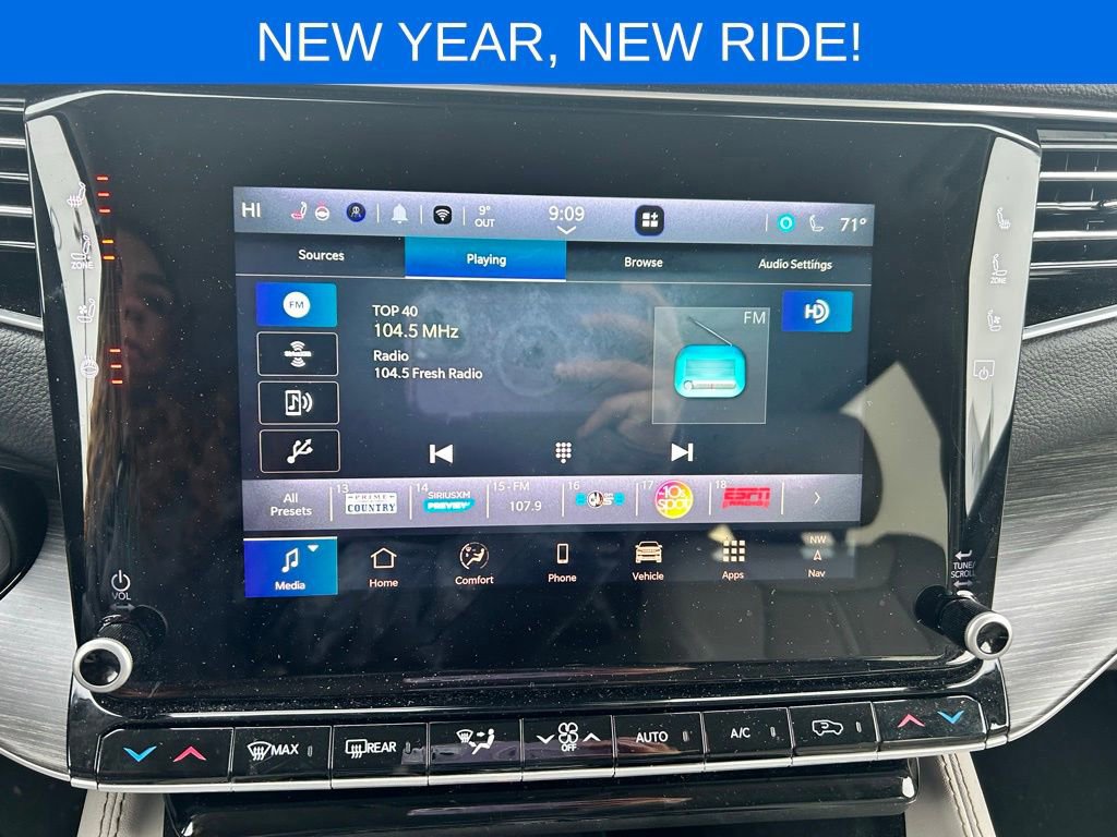 Used 2024 Jeep Wagoneer L Series II w/ Flexible Seating Group image 13