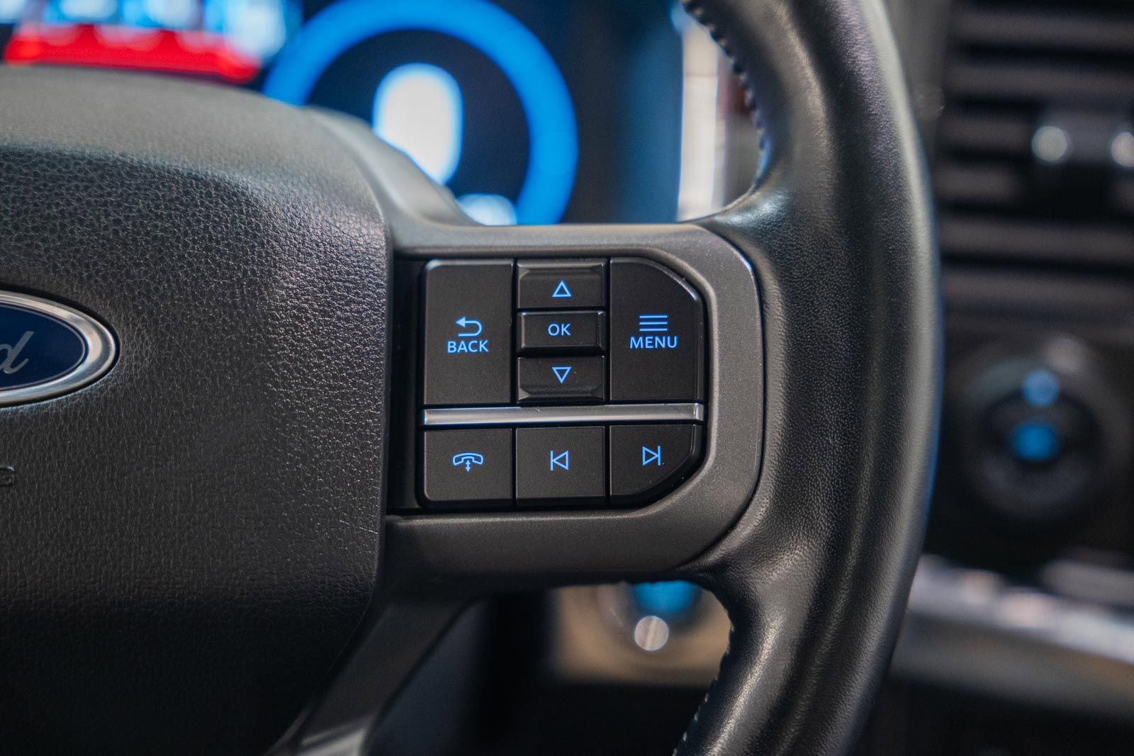 Certified 2022 Ford F150 Lariat w/ Equipment Group 502A High image 36