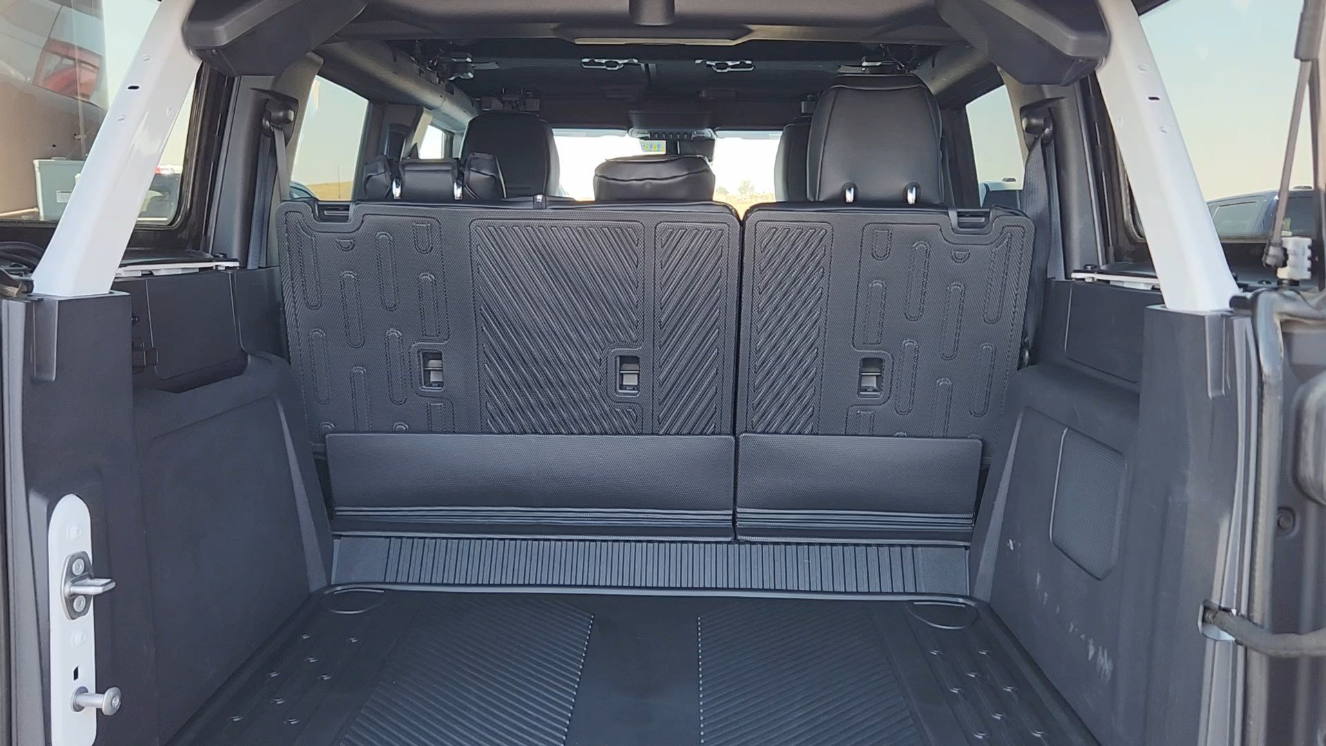 Certified 2023 Ford Bronco Big Bend w/ Sasquatch Package AWD/4WD image 19