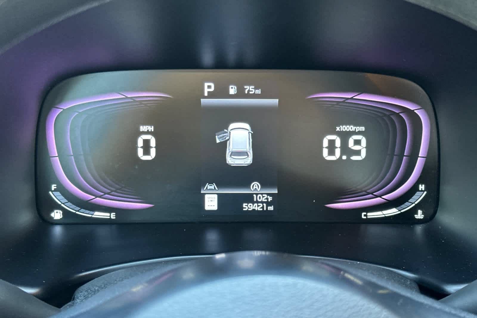 Used 2023 Kia Soul LX w/ LX Technology Package FWD image 24
