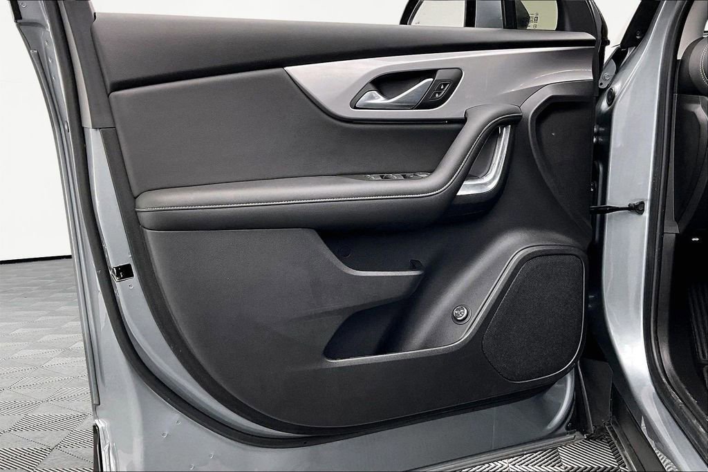 Used 2023 Chevrolet Blazer LT w/ Convenience Package image 23