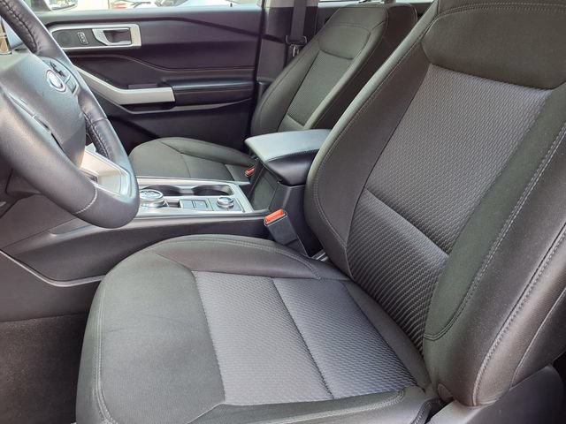 Certified 2024 Ford Explorer XLT AWD/4WD image 3