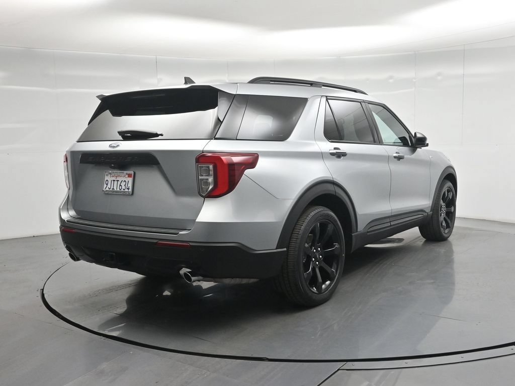 Certified 2023 Ford Explorer ST-Line w/ Class IV Trailer Tow Package RWD image 24